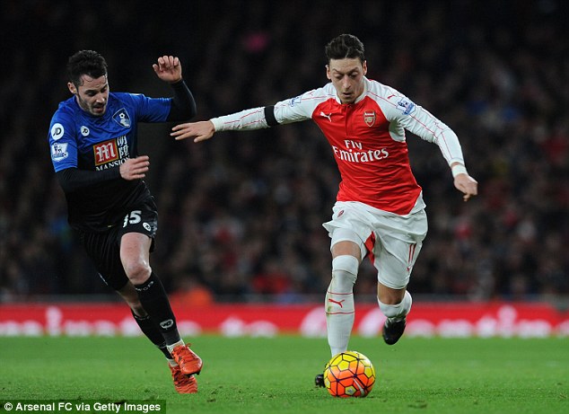 2fa8276500000578-0-image-a-10_1451469631859